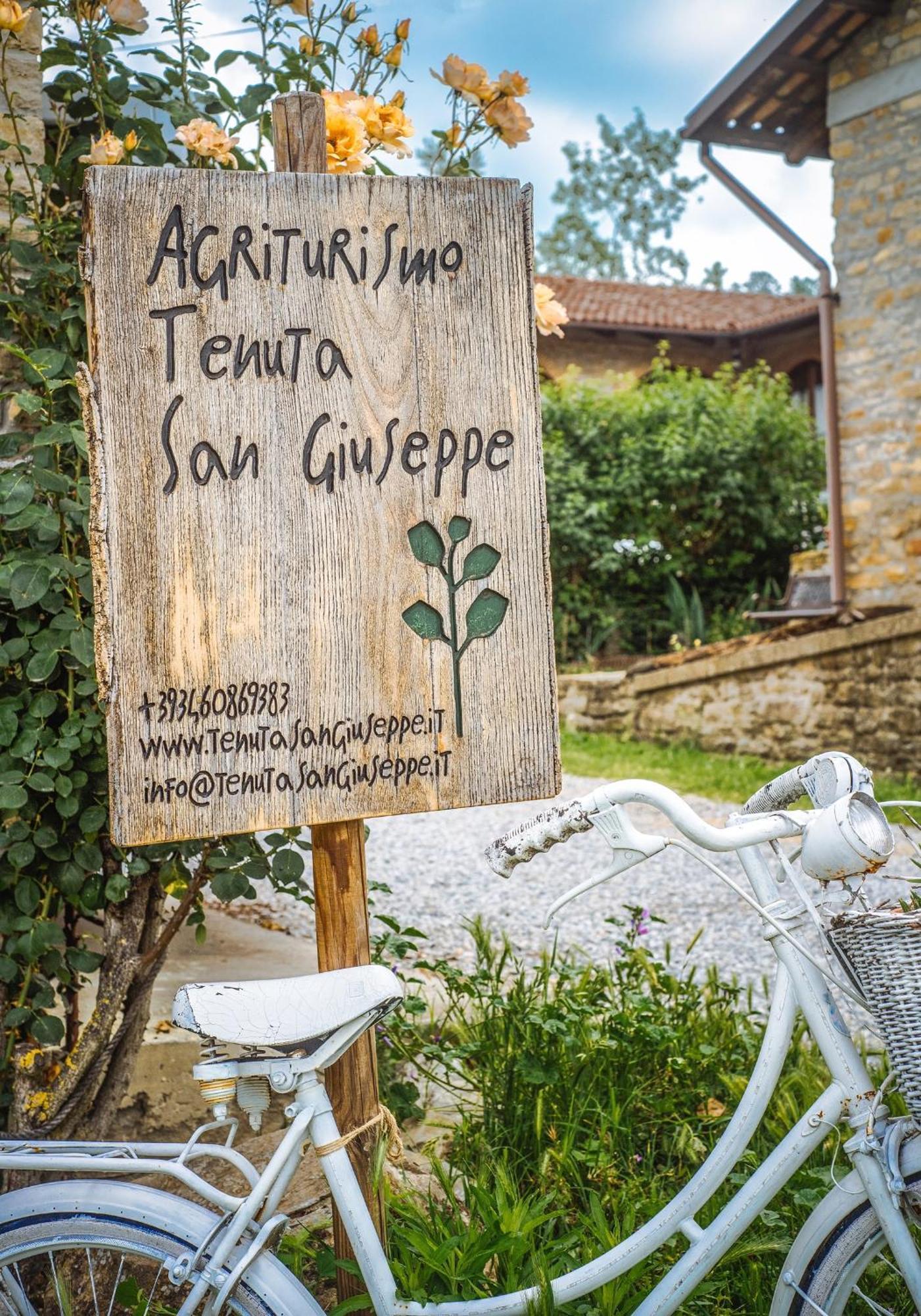 Cossano Belbo Agriturismo Tenuta San Giuseppe المظهر الخارجي الصورة