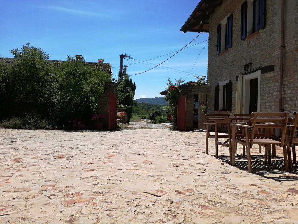 منزل الضيف Cossano Belbo  في Agriturismo Tenuta San Giuseppe المظهر الخارجي الصورة