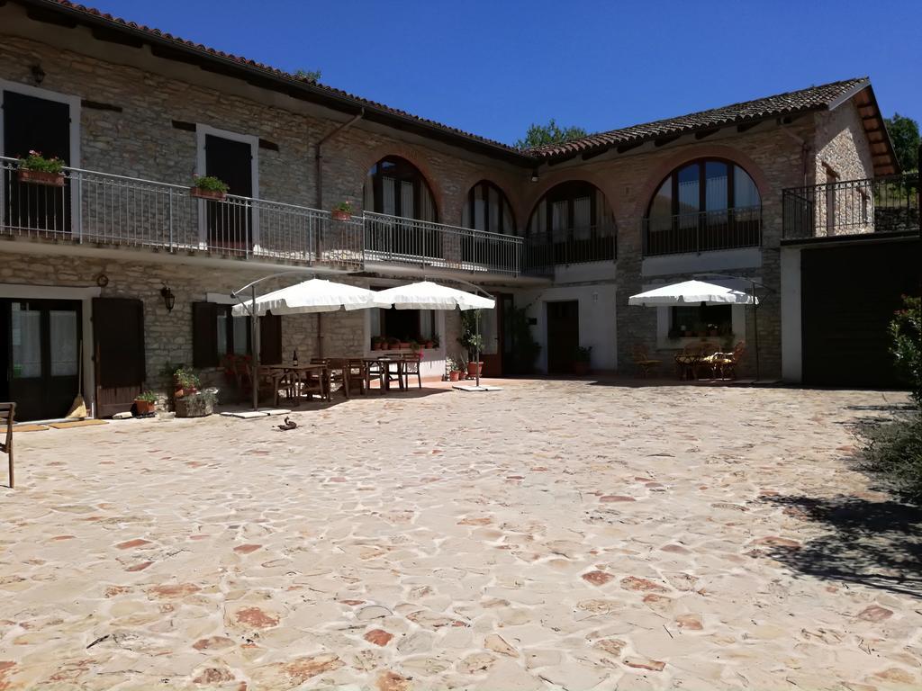 منزل الضيف Cossano Belbo  في Agriturismo Tenuta San Giuseppe المظهر الخارجي الصورة